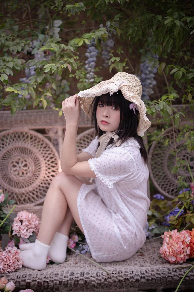 漫入花间捕捉少女慵懒，渡久山新作(盛夏物语)-猫萌