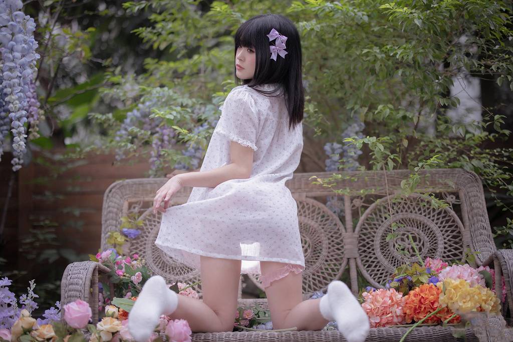 漫入花间捕捉少女慵懒，渡久山新作(盛夏物语)-猫萌