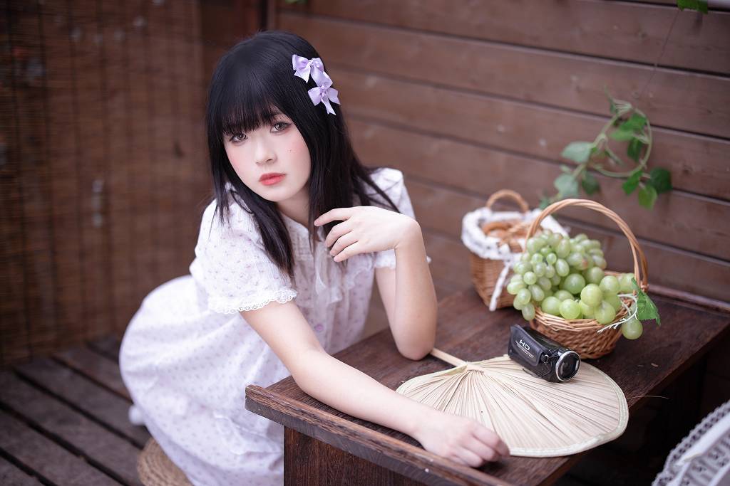 漫入花间捕捉少女慵懒，渡久山新作(盛夏物语)-猫萌